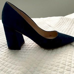 Charles David Blue Suede Shoes Sz 7 like new!